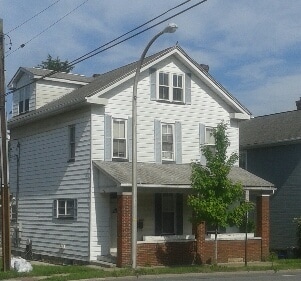 Building Photo - 308 Penn St