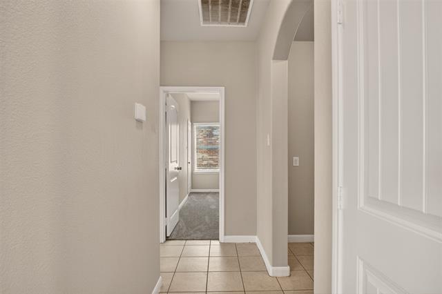 Building Photo - 9105 Switchgrass Ln