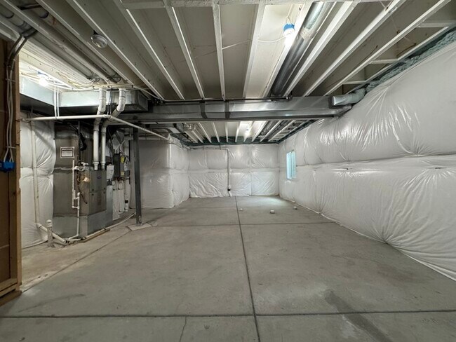 Building Photo - 13427 Broad Wing Dr