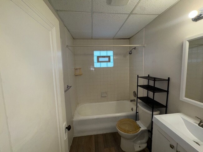 Building Photo - 3264 W 130th St