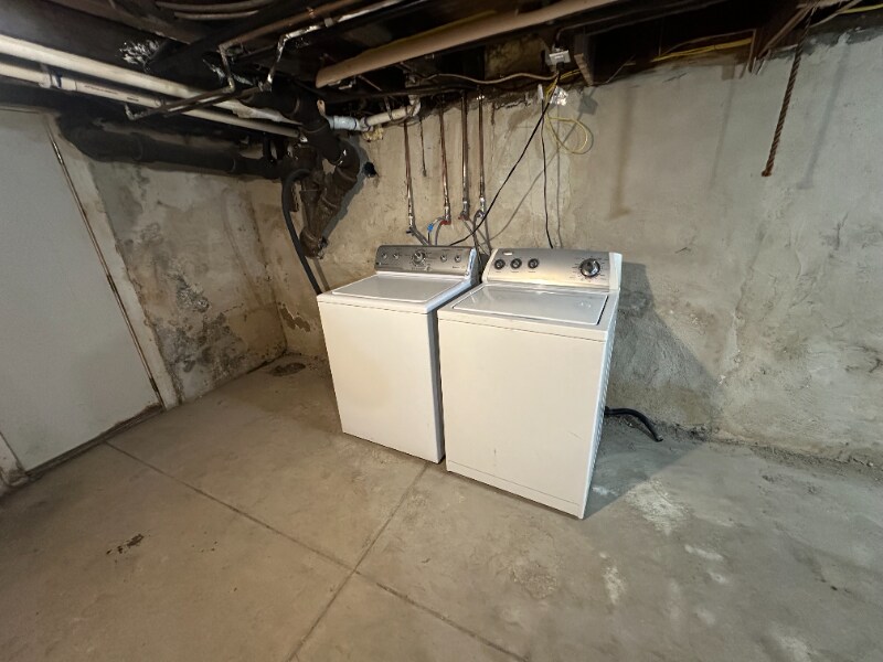 Building Photo - 381-383-383 S 3rd St