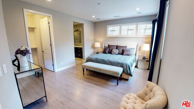 Building Photo - 12860 S Seaglass Cir
