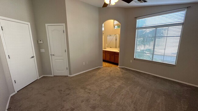 Building Photo - 2 Bedroom Condo in the Tre Allagio Community Near N Price Rd and W Elliot Rd!