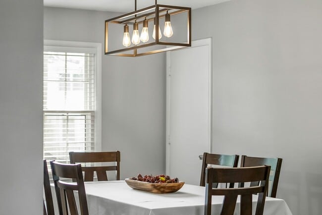 Building Photo - 7917 W 92nd Pl