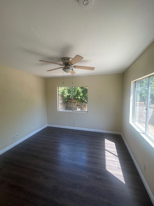 Building Photo - 2 rooms 1 bath house for rent in South San Diego