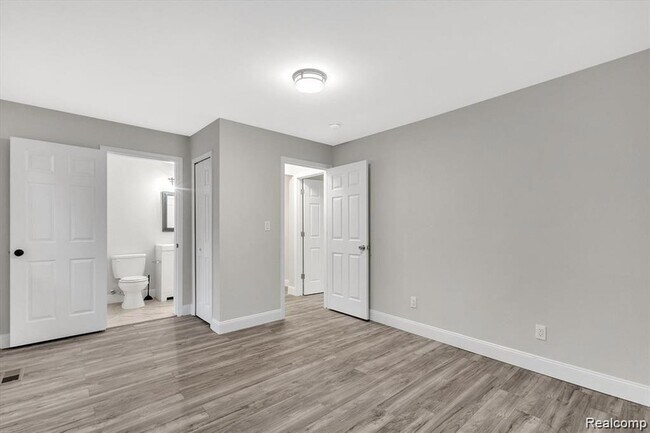 Building Photo - 3134 Harvard Rd