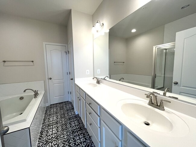 Building Photo - 8807 Merriweather Ln