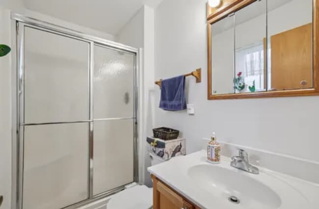 Building Photo - 126 Thomson Ln