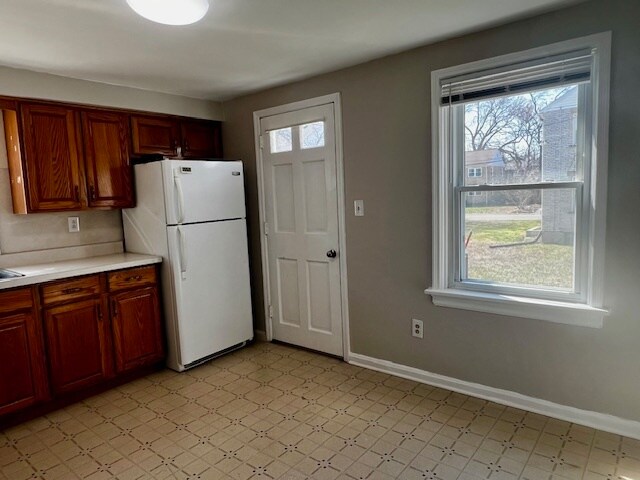 Building Photo - 689 Smith Ave