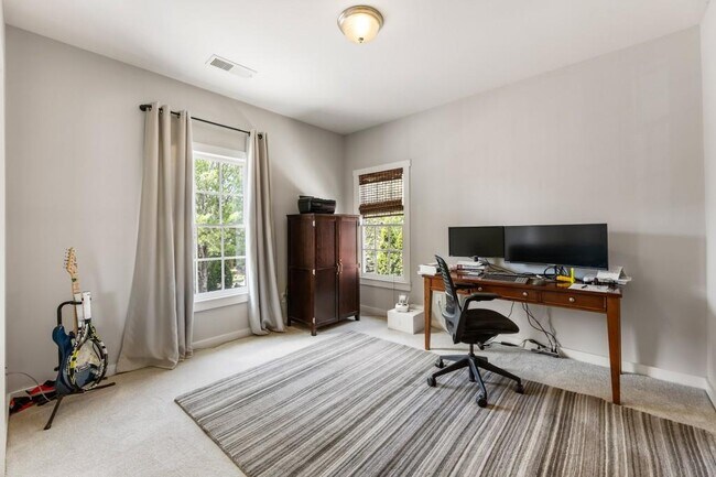 Building Photo - 7280 Samples Field Rd