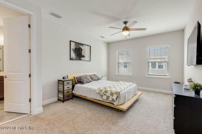 Building Photo - 11475 Surfline Ct