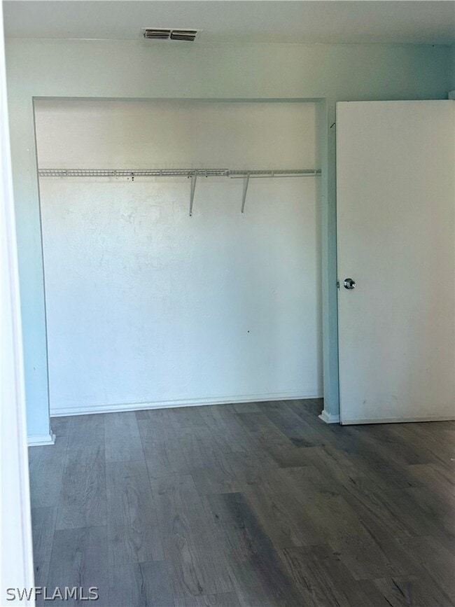 Building Photo - 824 Alderman St