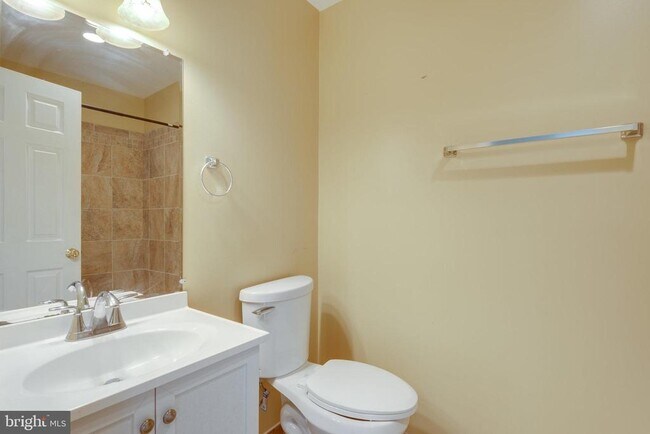 Building Photo - 43794 Virginia Manor Terrace