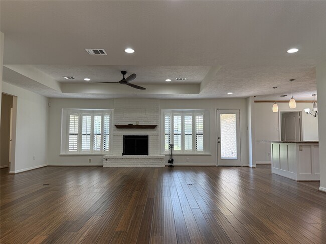 Building Photo - 5007 Shady Nook Ct