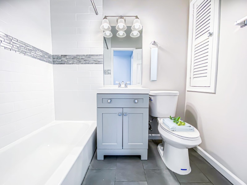 Building Photo - 9400 Roosevelt Blvd