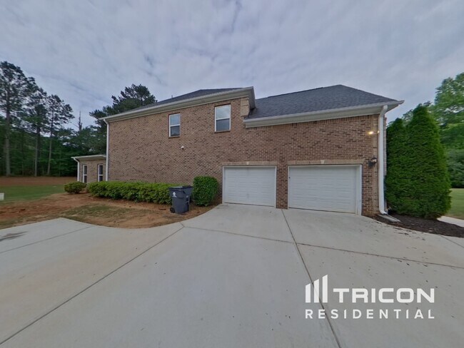 Building Photo - 105 Jaclaire Ln