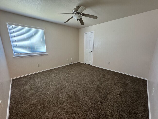 Building Photo - 5203 Causeway Ct