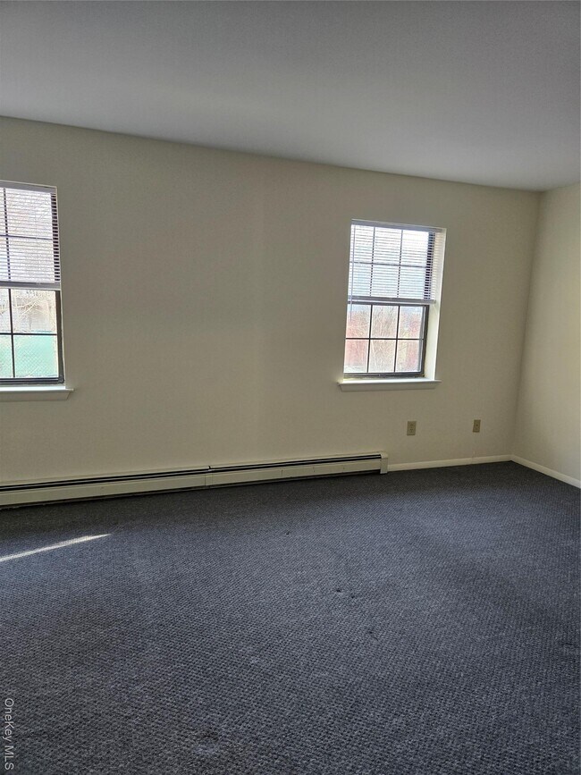 Building Photo - 538 Saracino Dr