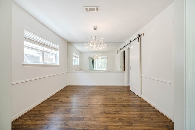 Building Photo - 12458 Woodthorpe Ln