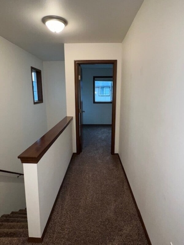 Building Photo - 2025 Aaron Dr