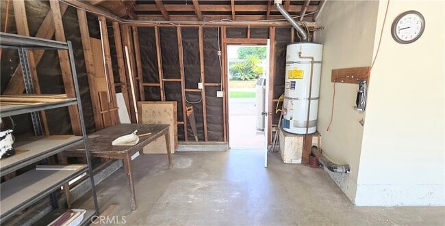 Building Photo - 1400 Post Rd