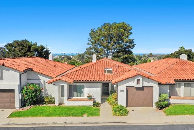 Building Photo - 6733 Oleander Way