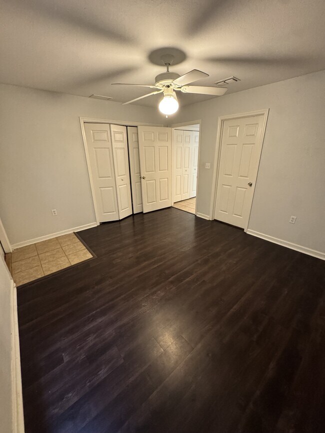 Building Photo - 2738 W Tharpe St