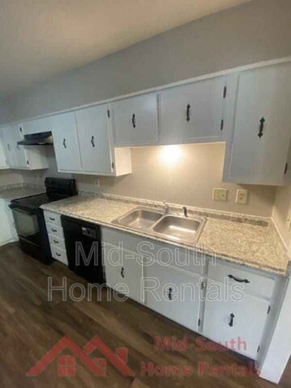 Building Photo - 3162 High Meadow Dr