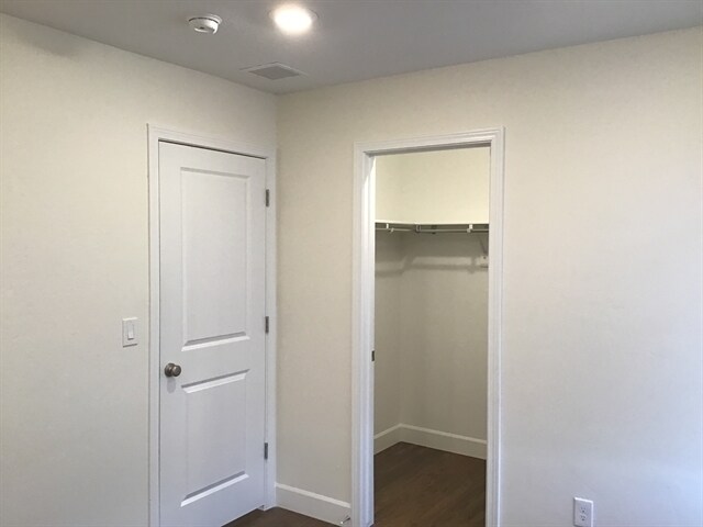 Building Photo - 2321 E Tumbleweed Rd