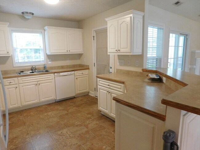 Building Photo - 408 Sweet Gum Way