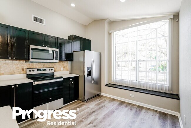 Building Photo - 9837 Violet Dr