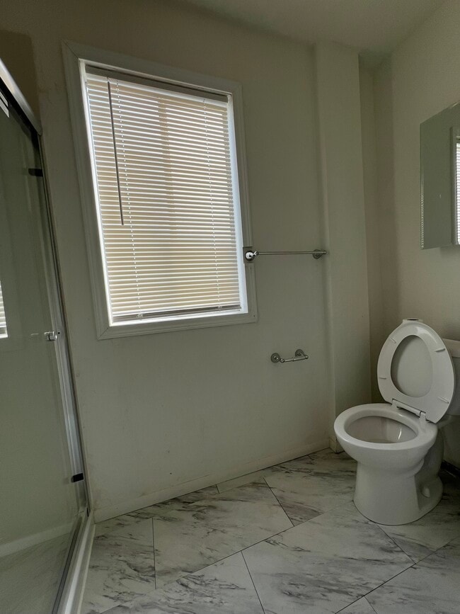 Building Photo - 815 N 42nd St