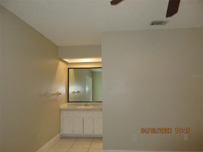 Building Photo - 2600 London Bridge Ct