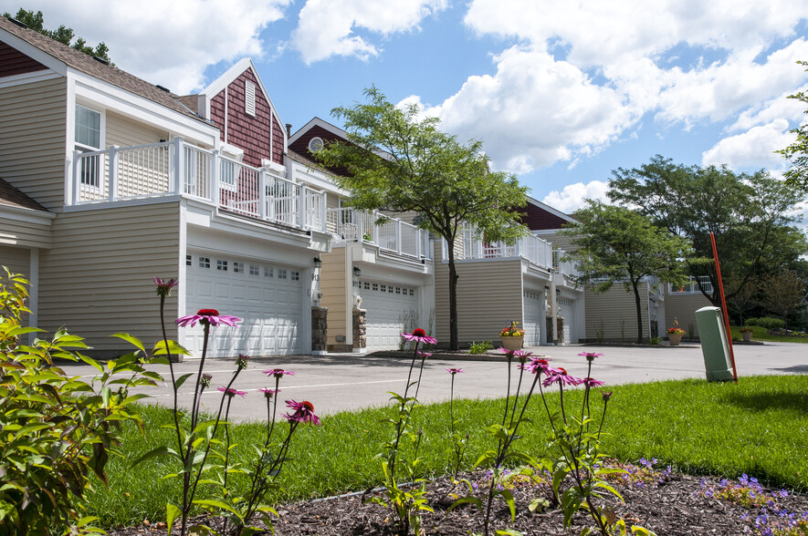 Primary Photo - Eagan Gables Townhomes