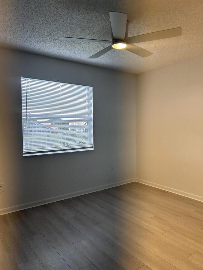 Building Photo - 9589 Tavernier Dr