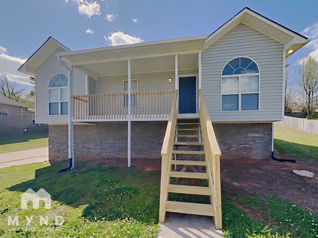 Building Photo - 303 Co Rd 12