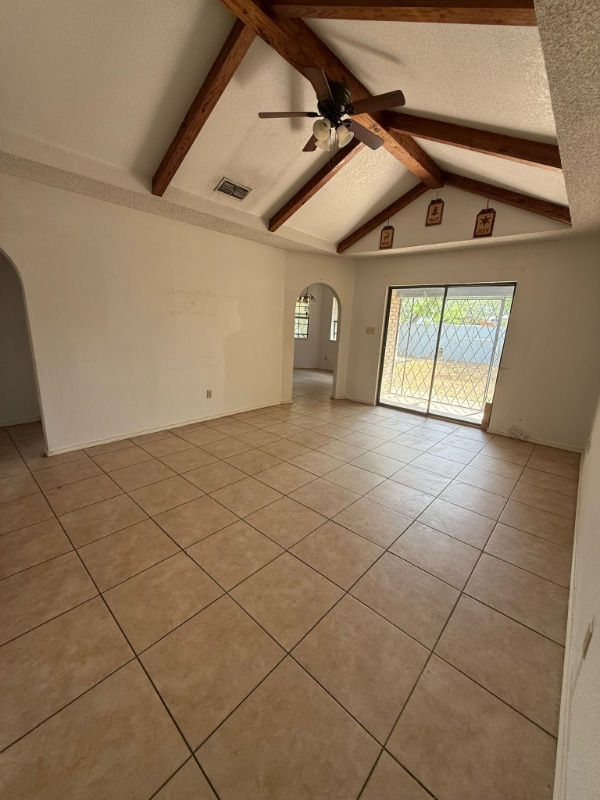 Building Photo - 108 Mina De Oro