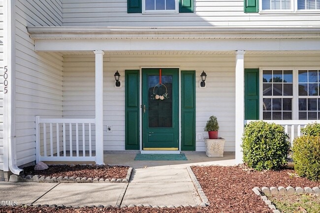 Building Photo - 5005 Marathon Ln