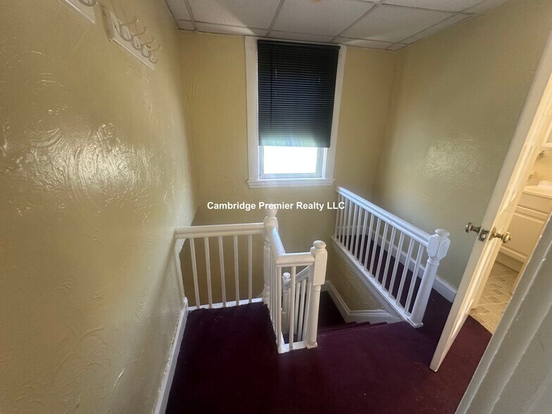 Building Photo - 7A Taylor St
