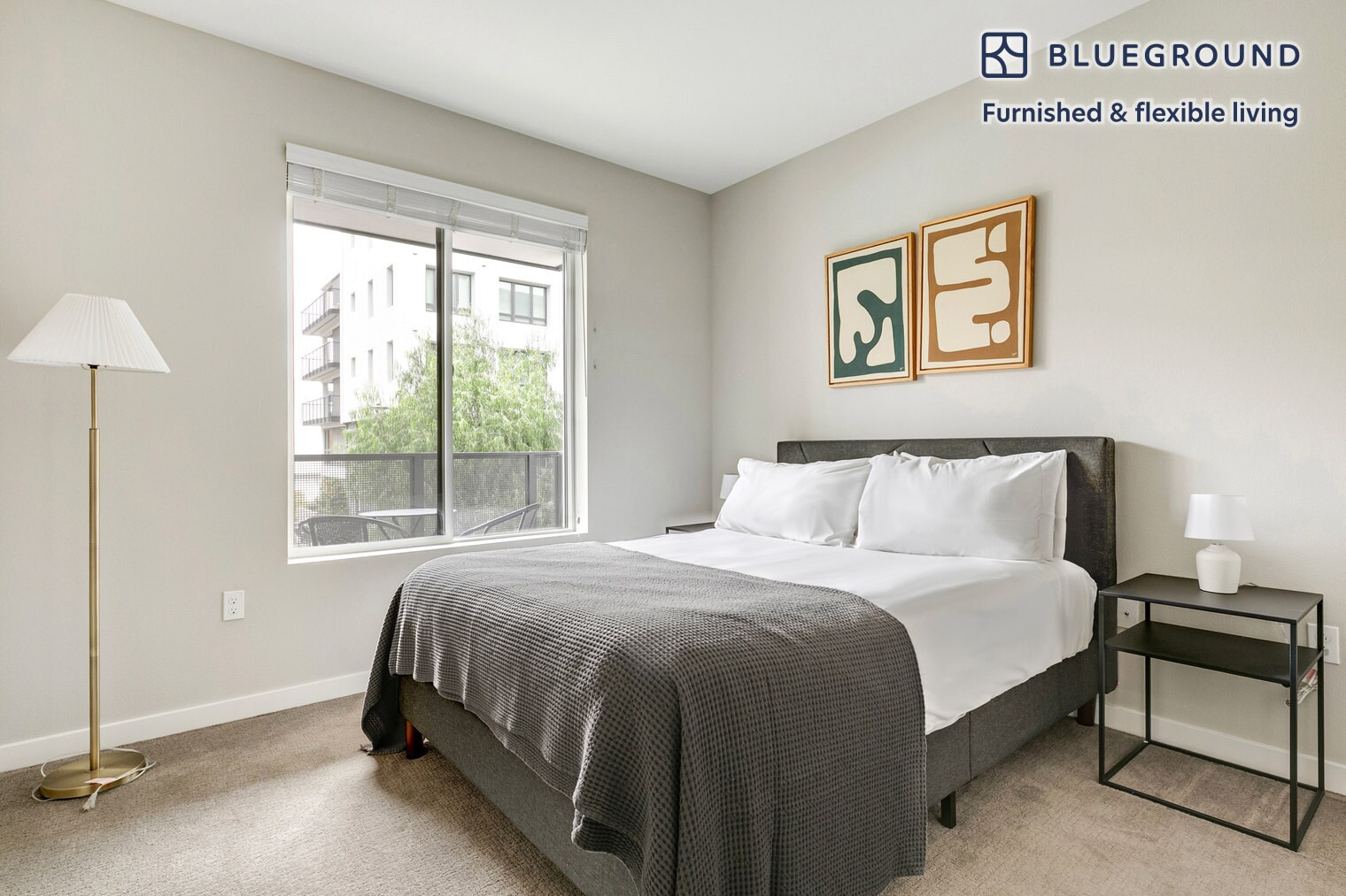 Building Photo - 3560 Rambla Pl