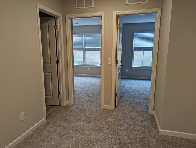 Building Photo - 14504 Twin Lakes Cir