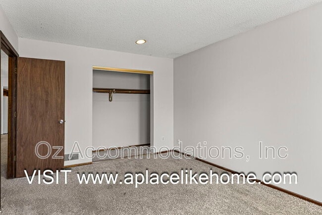 Building Photo - 3141 Eaton St