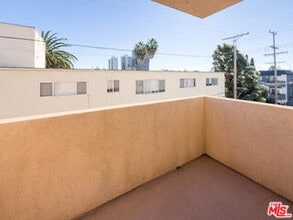 Building Photo - 11692 Darlington Ave