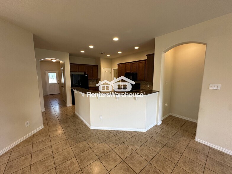 Building Photo - 155 Birdwell Ln