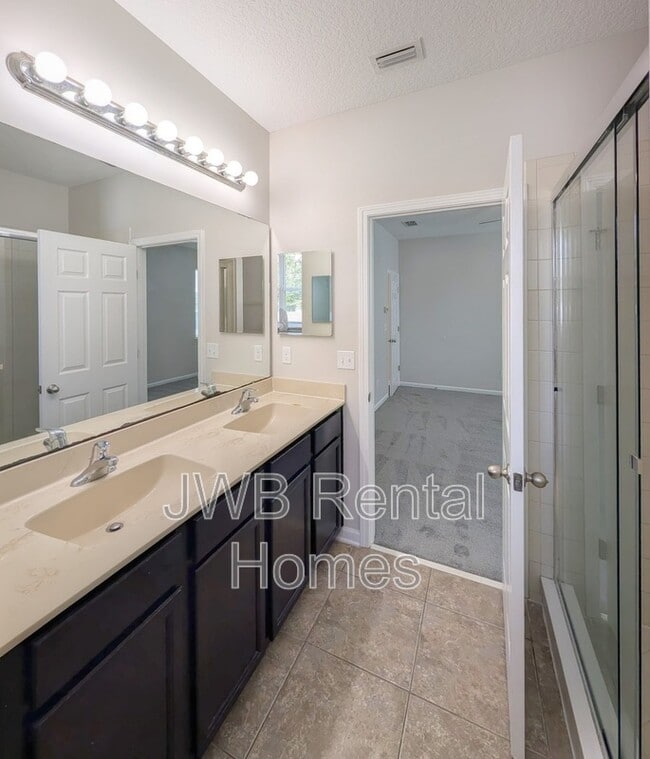 Building Photo - 94 Carlson Ct