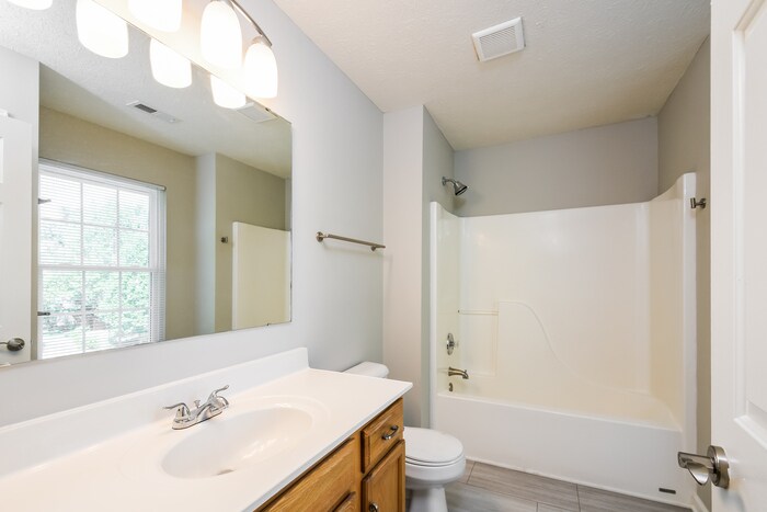 Building Photo - 19541 Jena Dr