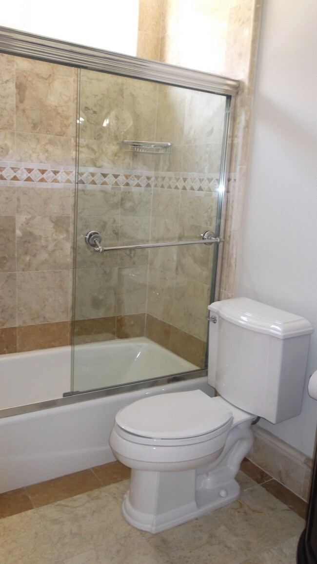 Building Photo - 1842 10th St