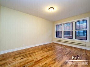 Building Photo - 0 bedroom in CHICAGO IL 60640