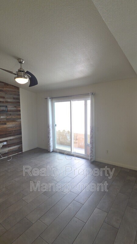 Building Photo - 27586 Calle Ladera