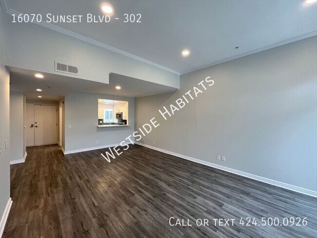 Building Photo - 16070 Sunset Blvd